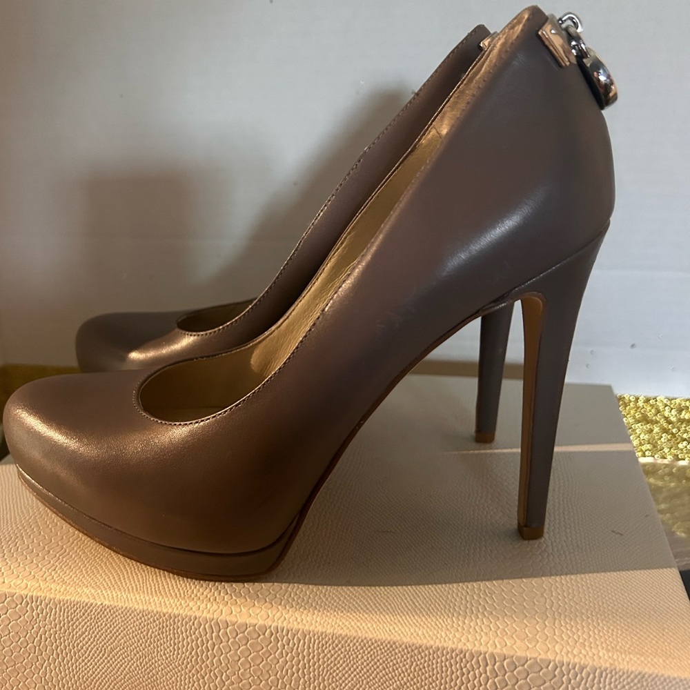 Michael Kors Taupe Heels